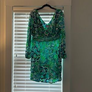 Lilly Pulitzer XL cinched waist V neck dress